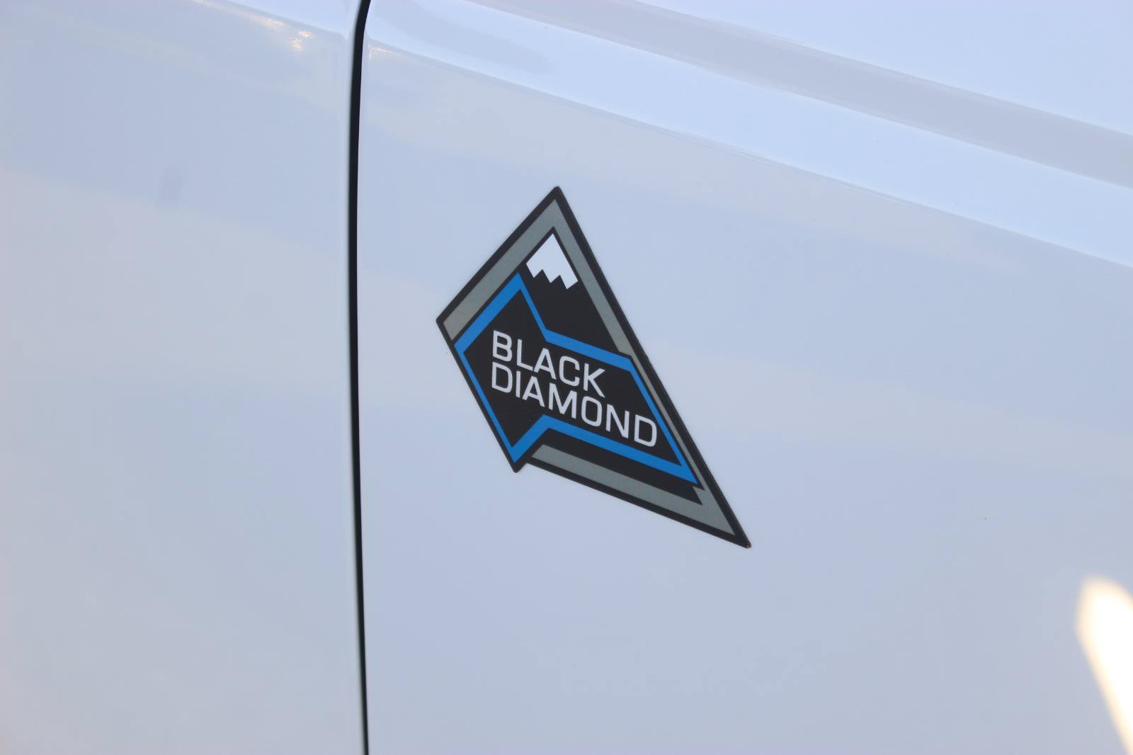 Used 2024 Ford Bronco Black Diamond AWD/4WD image 10
