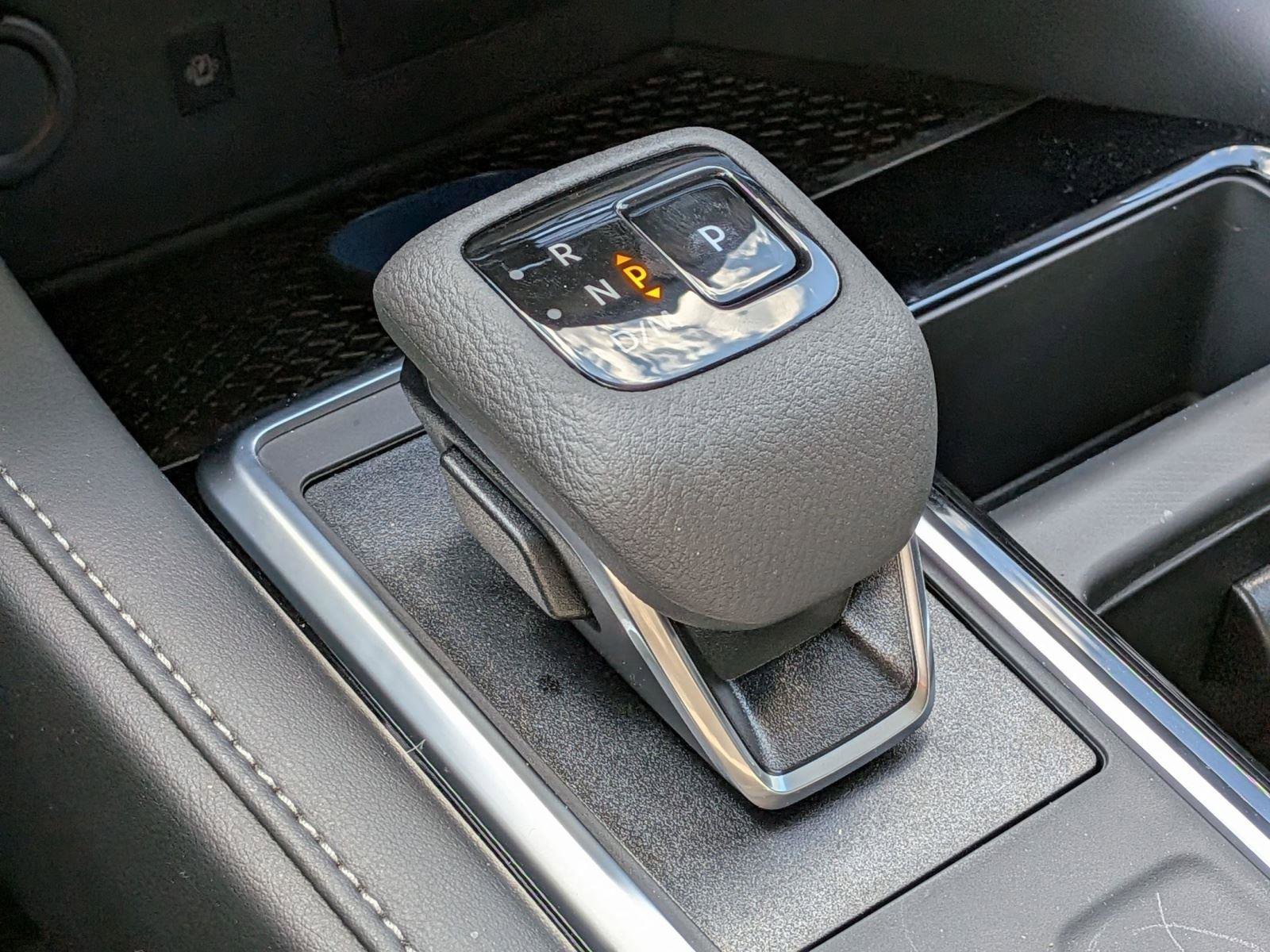 New 2026 Nissan Pathfinder SV w/ SV Premium Package AWD/4WD image 15