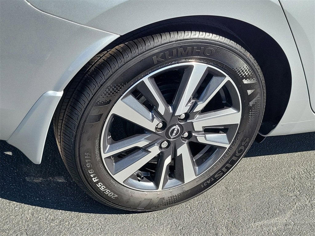 New 2025 Nissan Versa SV w/ Trunk Package image 3