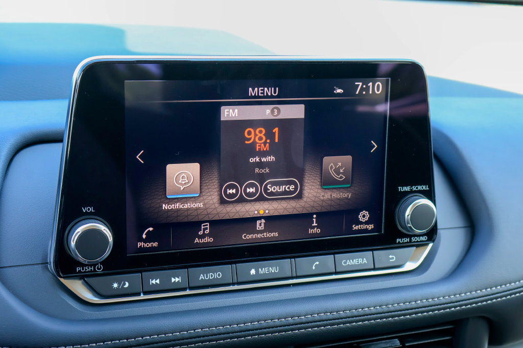 New 2026 Nissan Rogue SV FWD image 5
