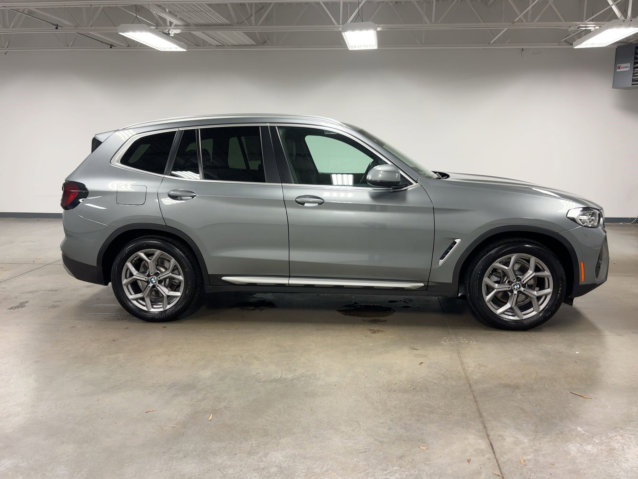 Used 2024 BMW X3 sDrive30i image 7