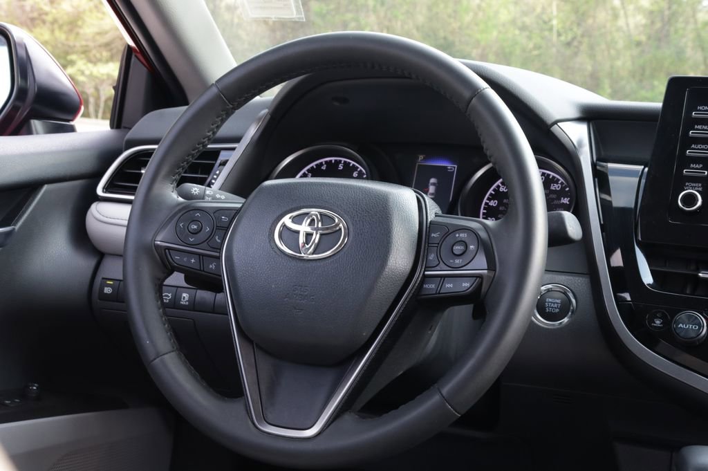 Used 2024 Toyota Camry SE w/ Convenience Package image 7