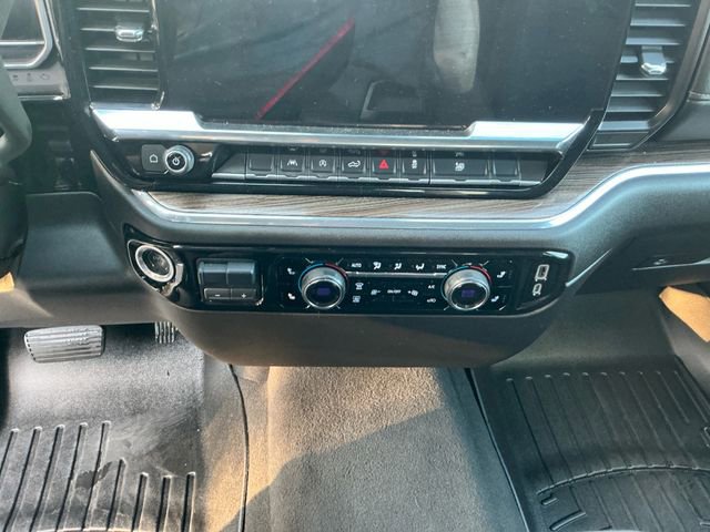 Used 2025 Chevrolet Silverado 1500 LT image 15