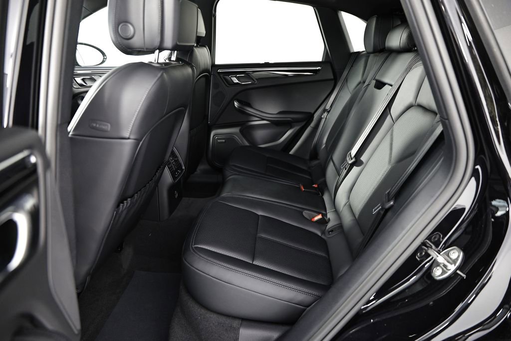 New 2026 Porsche Macan S image 28
