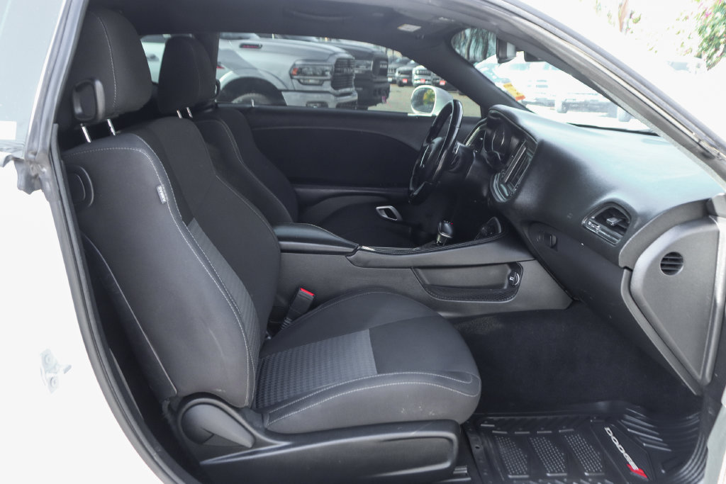 Used 2022 Dodge Challenger GT RWD image 35