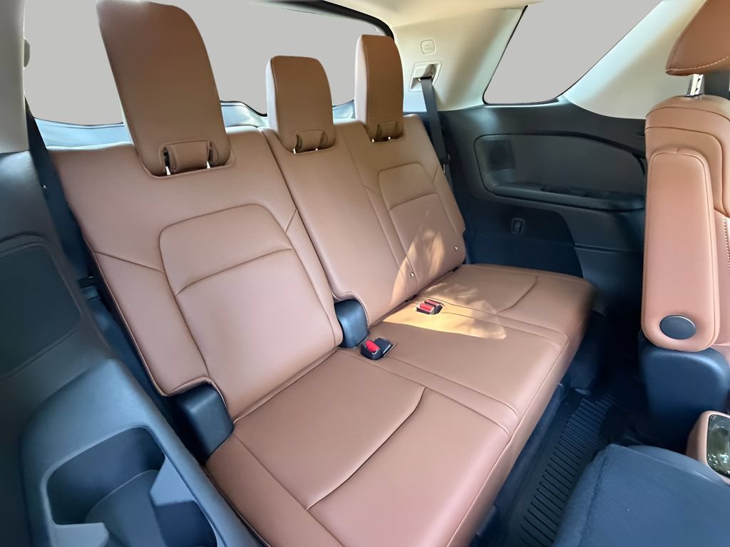 New 2026 Nissan Pathfinder Platinum AWD/4WD image 8