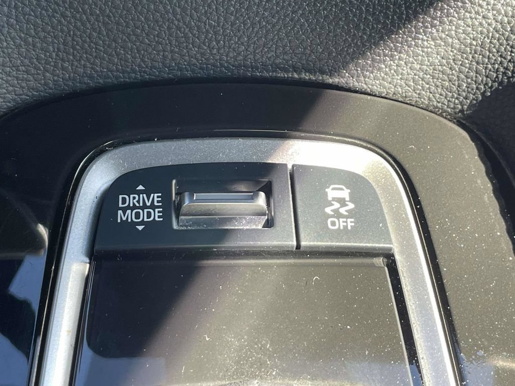 Used 2023 Toyota Corolla SE FWD image 37