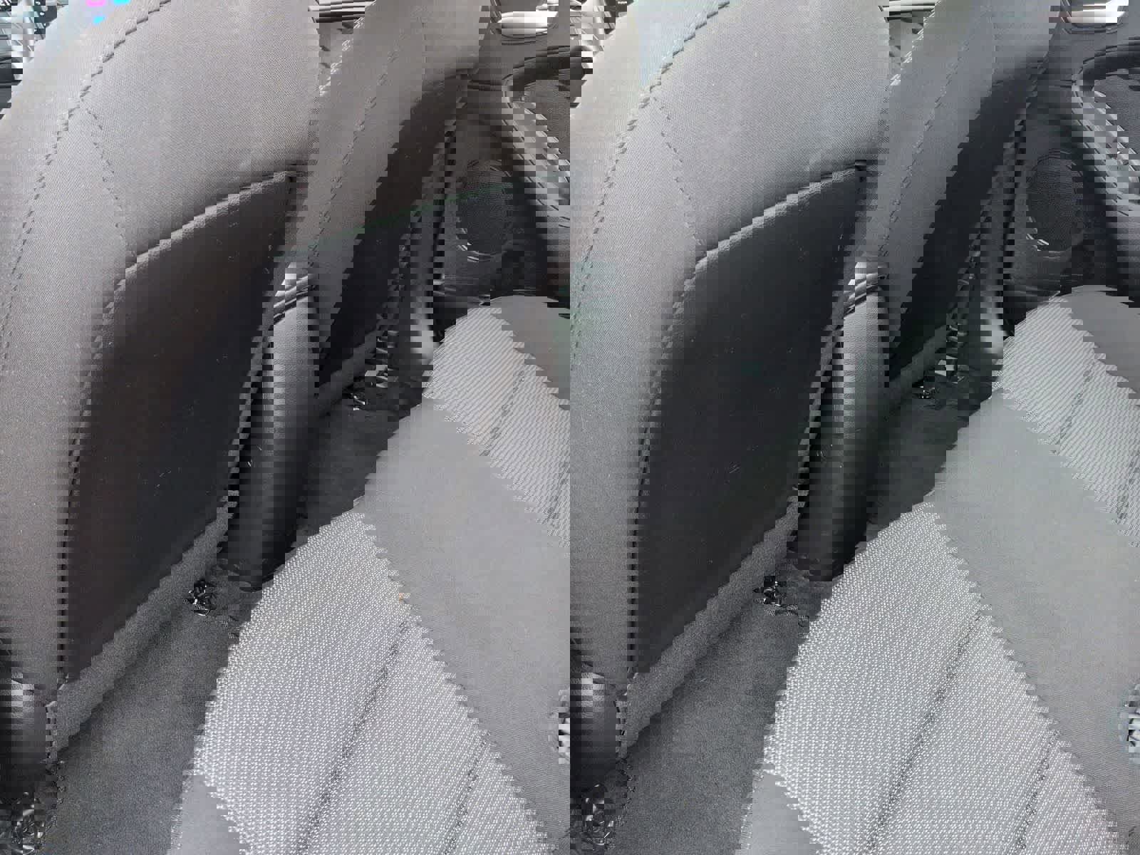 Used 2017 Kia Forte LX image 16