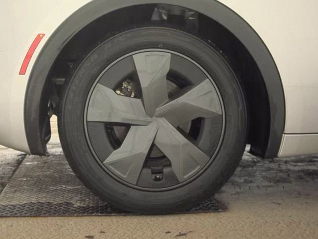 Used 2024 Toyota Prius LE image 19