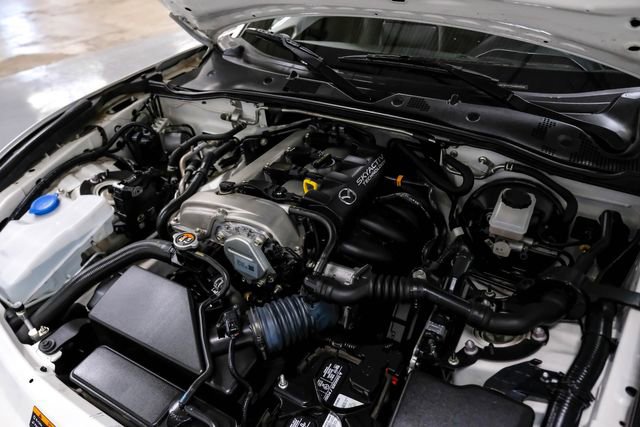 Used 2018 MAZDA MX-5 Miata RF Grand Touring RWD image 43
