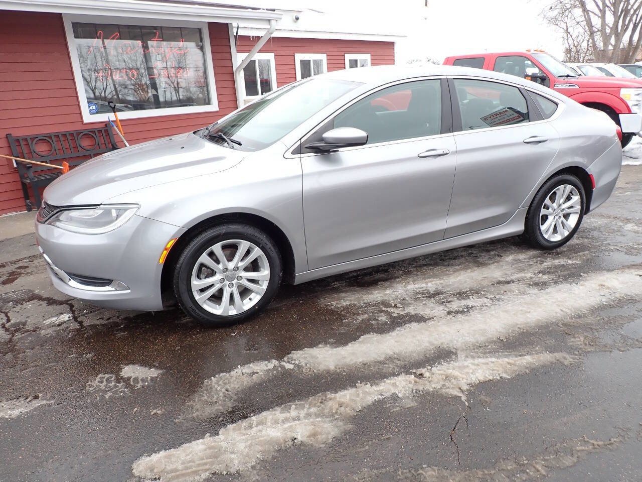 Used 2016 Chrysler 200 Limited image 3