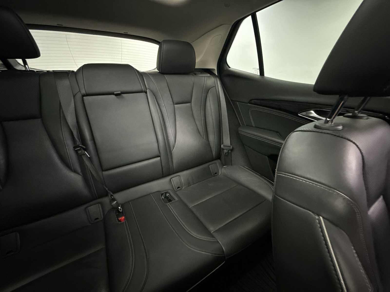 Used 2021 Buick Envision Essence w/ Sport Touring Package image 14
