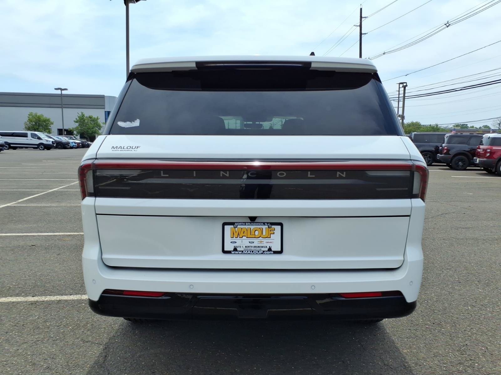 New 2027 Lincoln Navigator Reserve AWD/4WD image 5