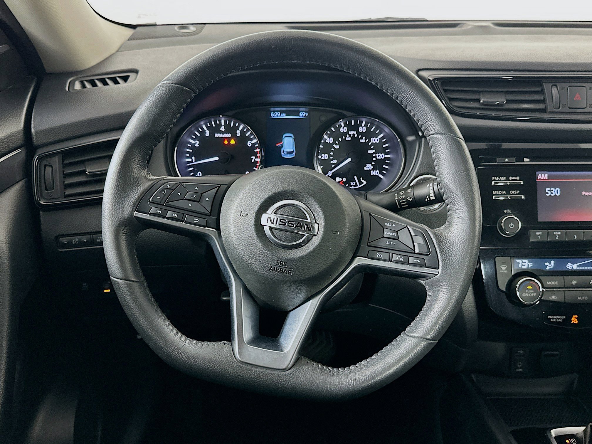 Used 2017 Nissan Rogue SV FWD image 17