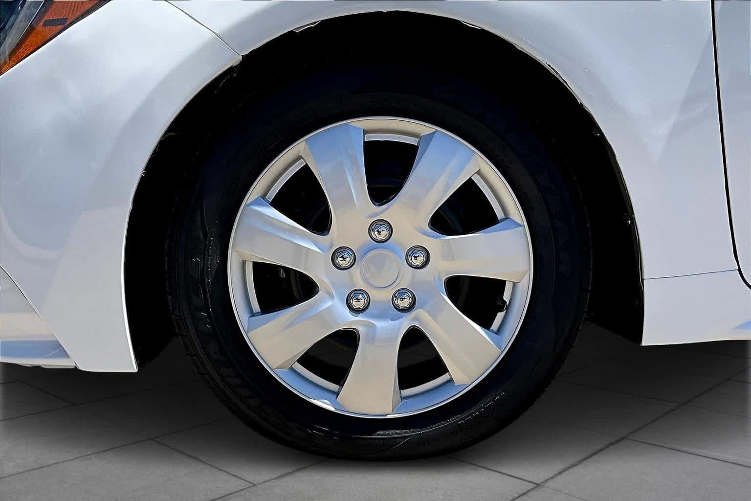 Used 2021 Toyota Corolla LE FWD image 11