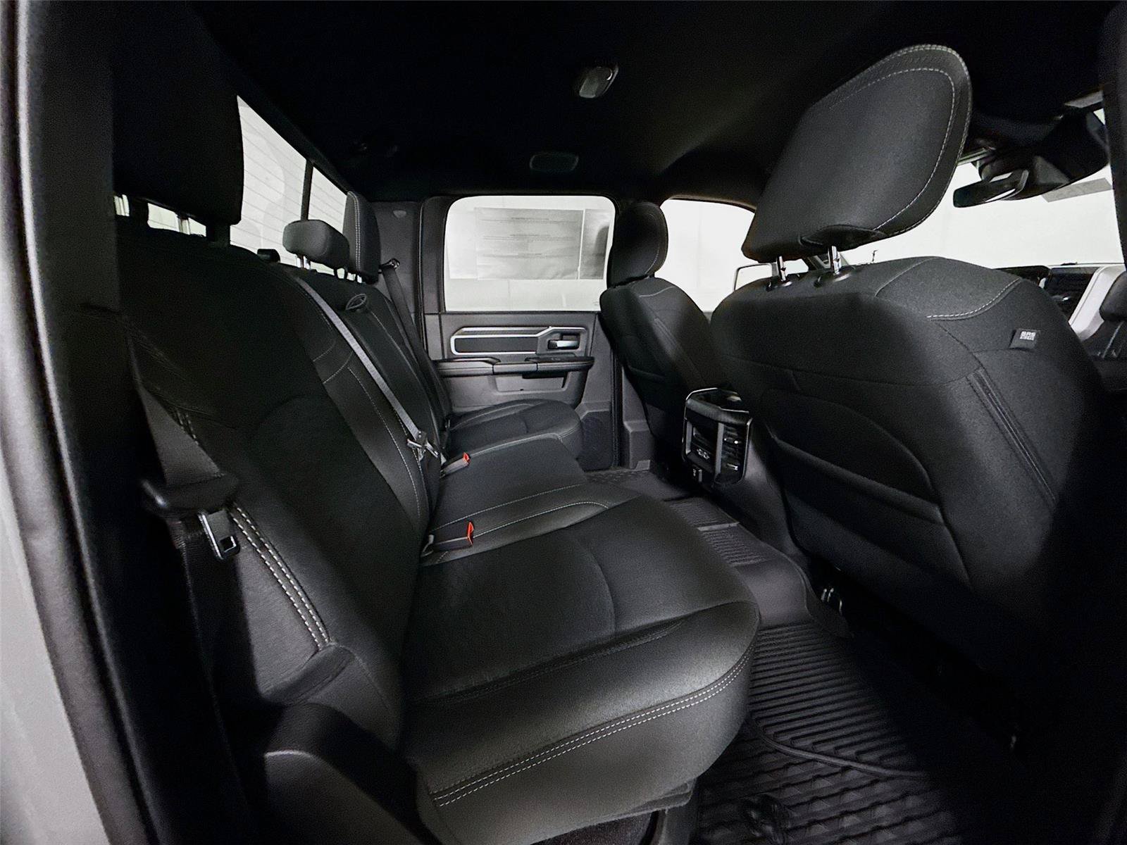 New 2026 RAM 3500 Big Horn AWD/4WD image 19