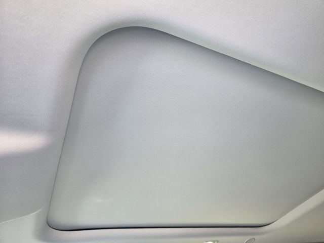 Used 2026 Land Rover Defender 110 S image 22