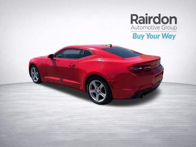 Used 2020 Chevrolet Camaro LT RWD image 9