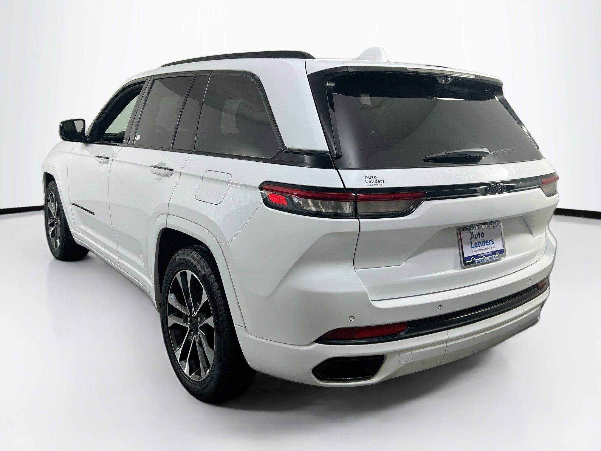 Used 2022 Jeep Grand Cherokee Overland w/ Adv Protech Group III image 7