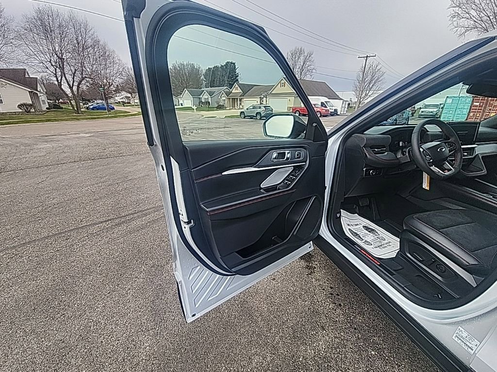 New 2026 Ford Explorer ST image 23