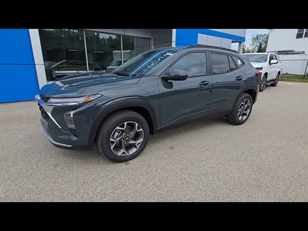 New 2026 Chevrolet Trax LT w/ LT Convenience Package image 4