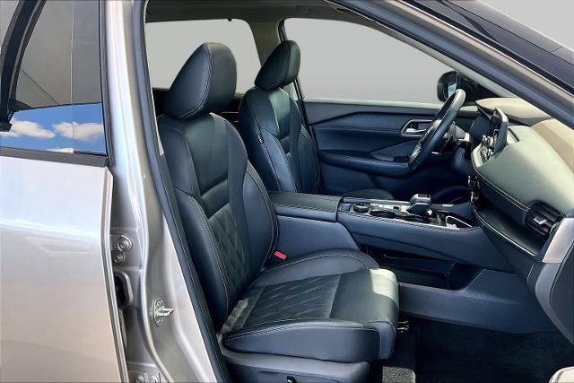 Certified 2023 Nissan Rogue Platinum w/ Platinum Premium Package AWD/4WD image 9