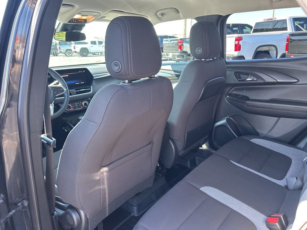 Used 2024 Chevrolet TrailBlazer LT w/ LT Cold Weather Package image 35