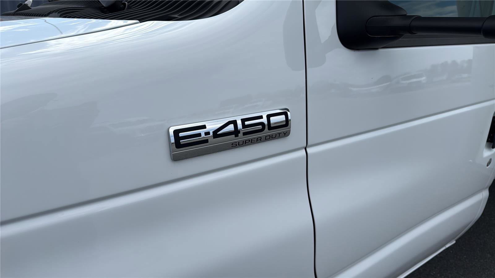 Used 2023 Ford E-450 and Econoline 450 Super Duty w/ Power Windows & Locks Group RWD image 22