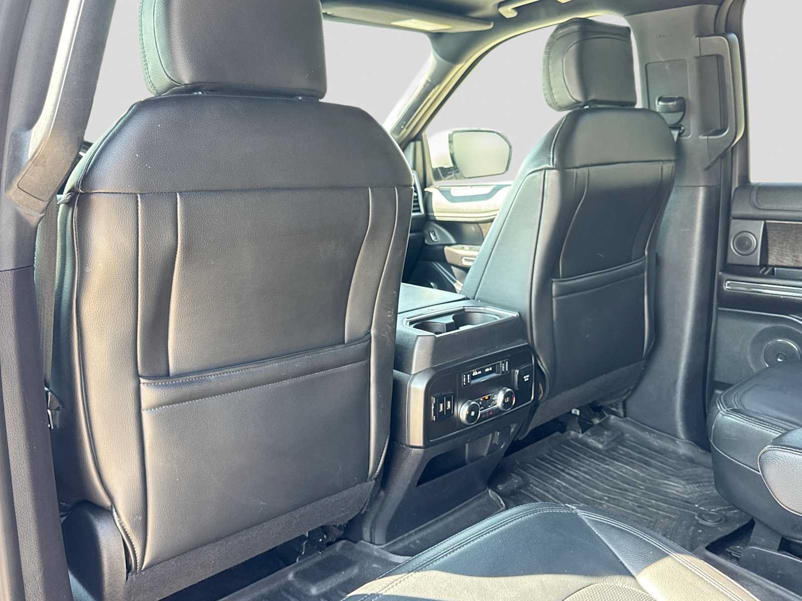 Used 2018 Ford Expedition Limited AWD/4WD image 17