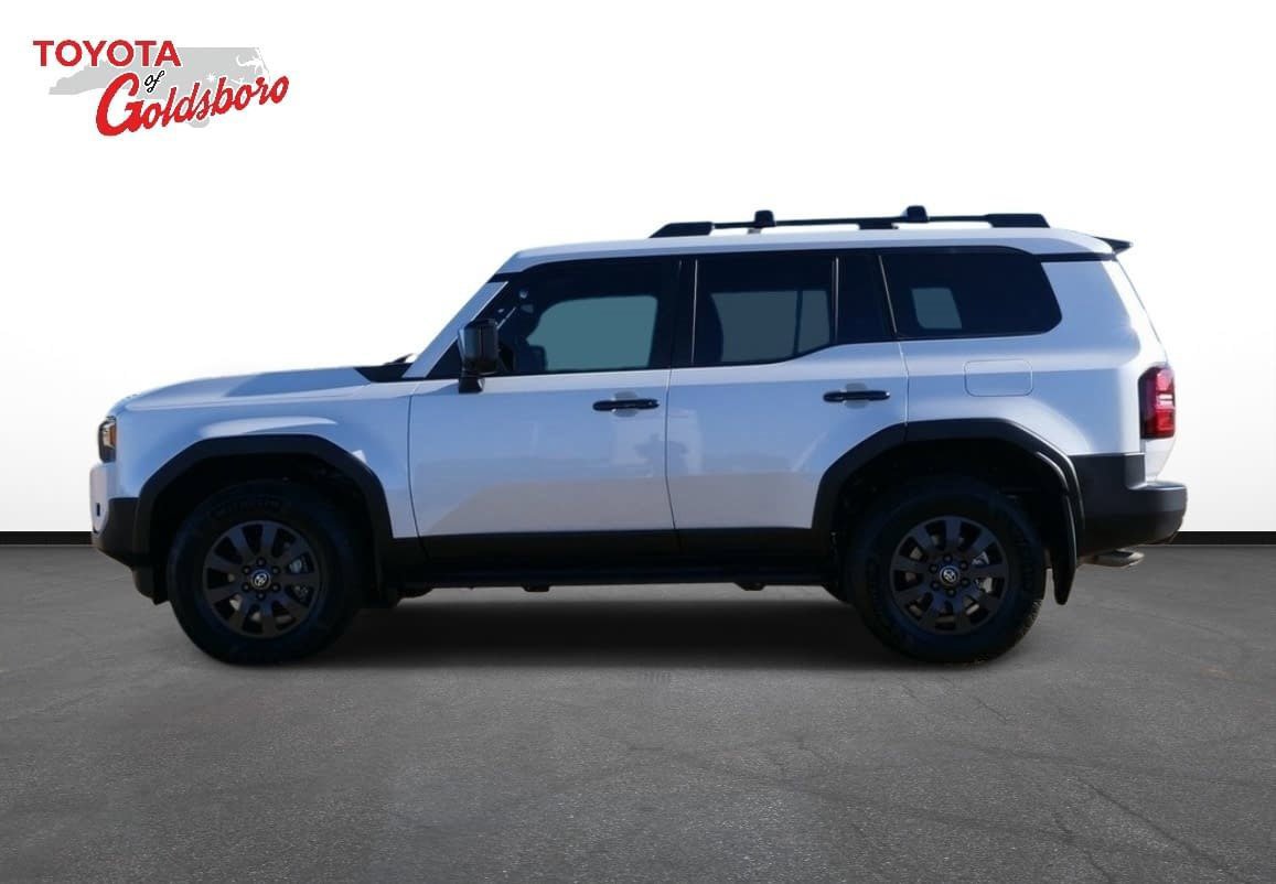 Used 2025 Toyota Land Cruiser image 9