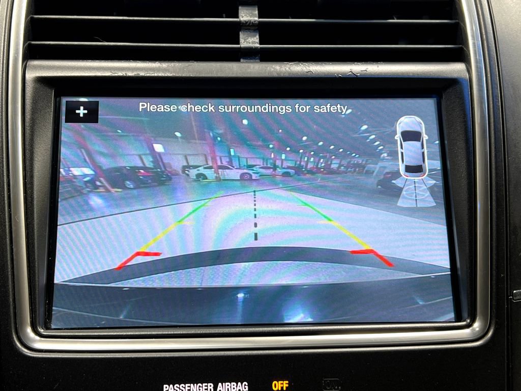 Used 2016 Lincoln MKX Reserve w/ Driver Assistance Package image 11