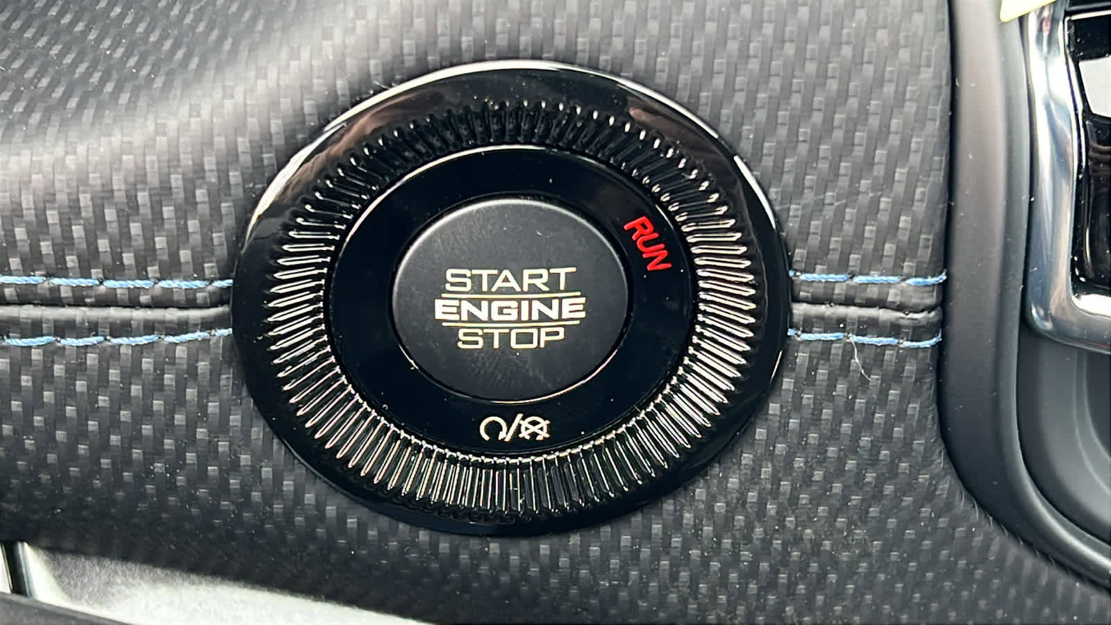 New 2026 Jeep Compass Latitude image 17