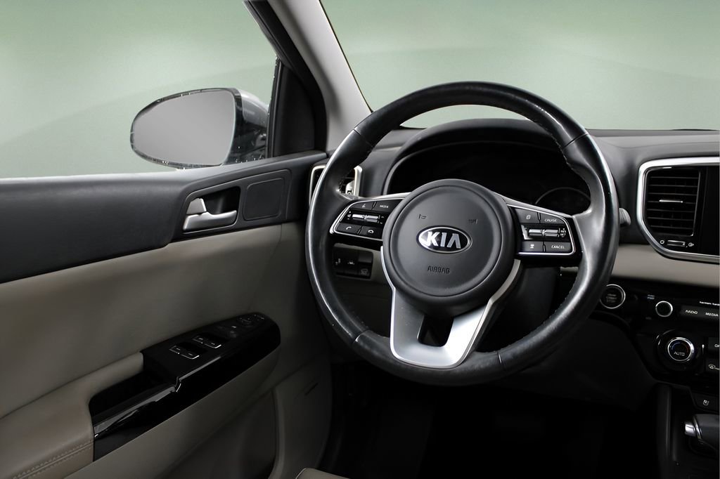 Used 2022 Kia Sportage EX w/ EX Technology Package image 21