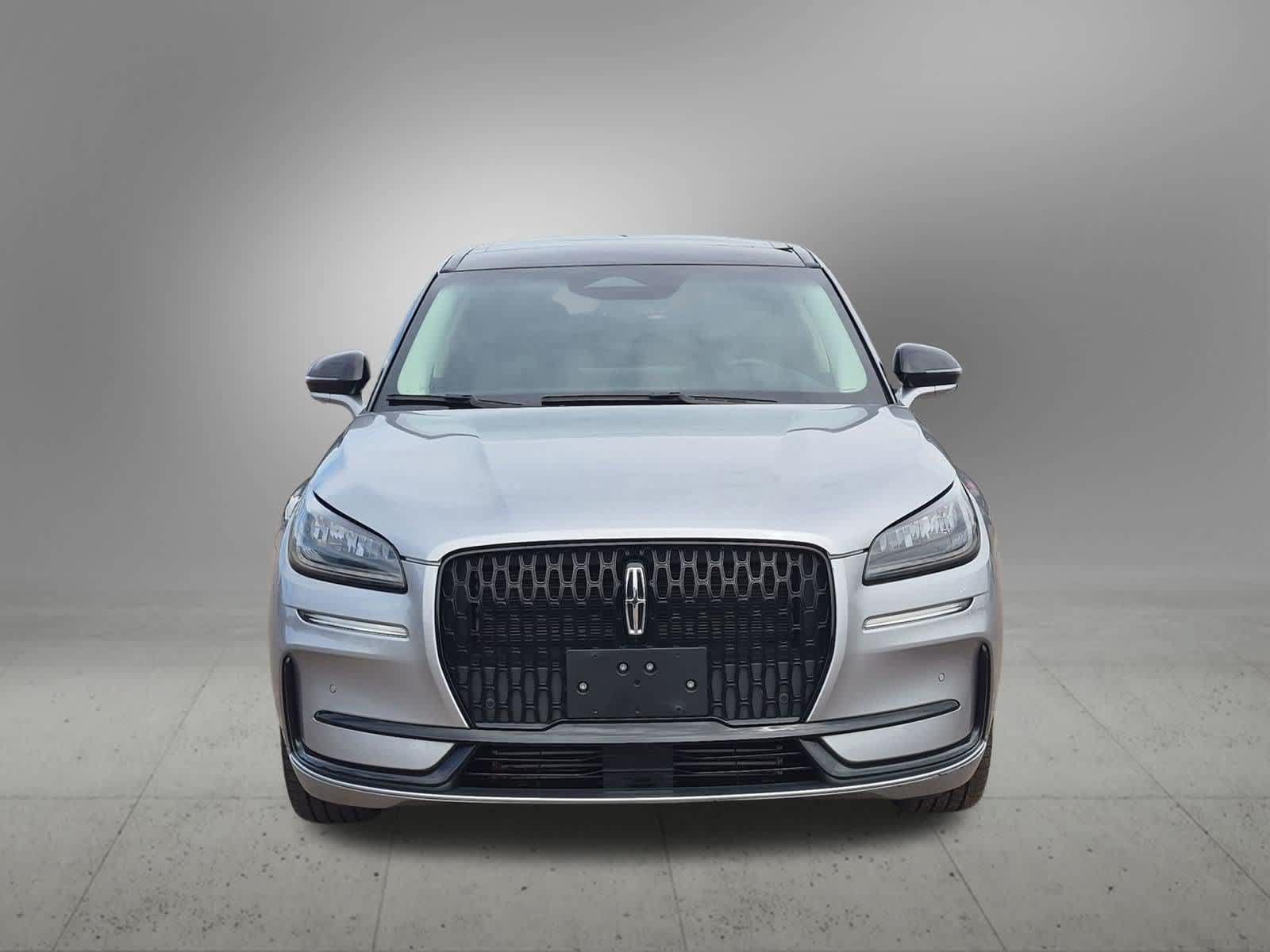 Used 2023 Lincoln Corsair AWD w/ Equipment Group 101A image 9