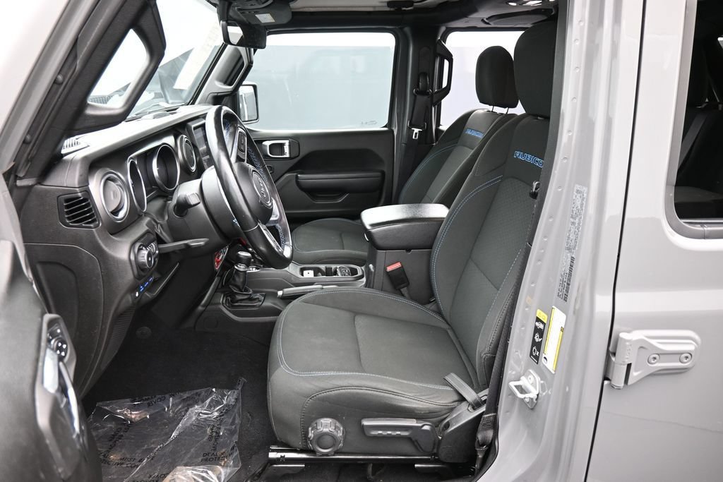 Used 2022 Jeep Wrangler Unlimited Rubicon 4xe w/ Cold Weather Group AWD/4WD image 20