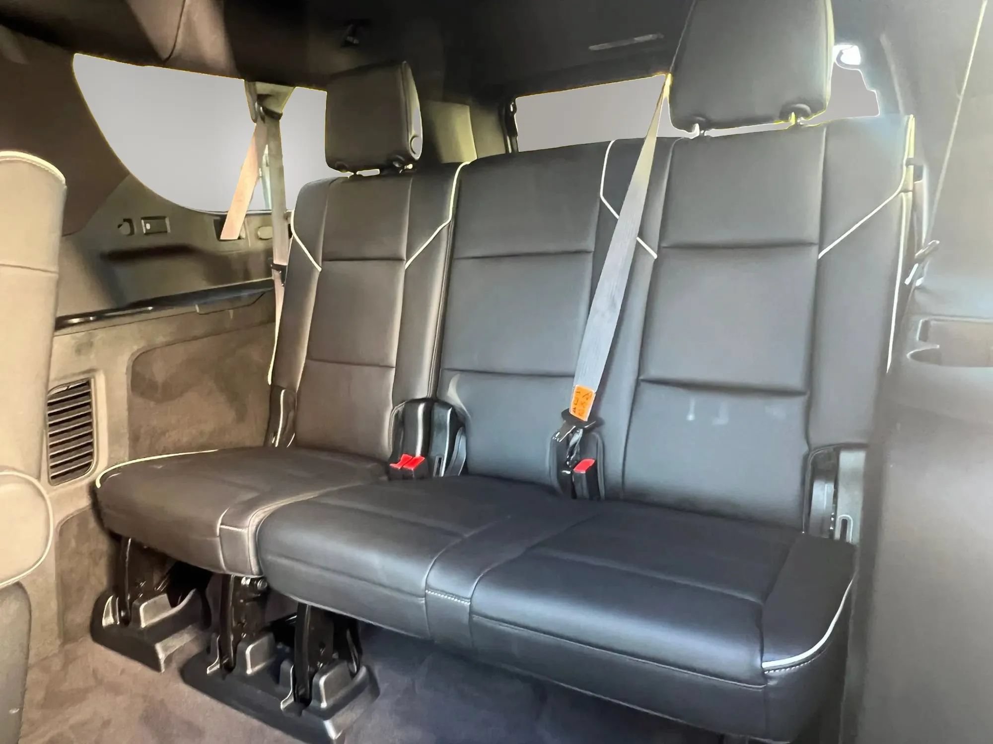 Used 2023 Cadillac Escalade ESV Premium Luxury AWD/4WD image 34