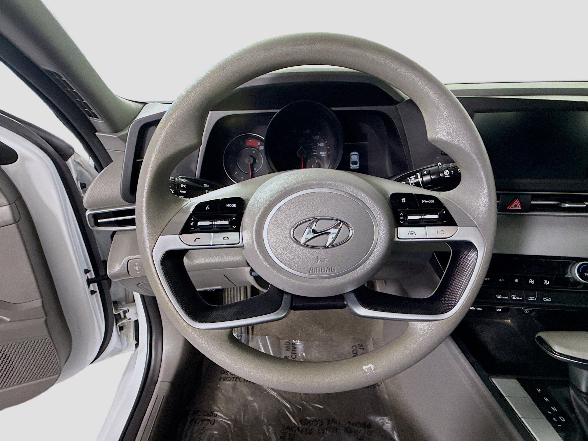 Used 2021 Hyundai Elantra SEL image 13