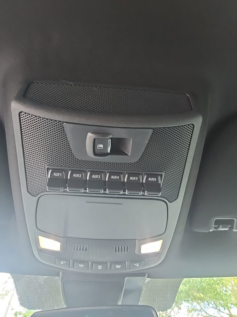 Used 2022 Ford F250 Lariat w/ Lariat Ultimate Package image 32