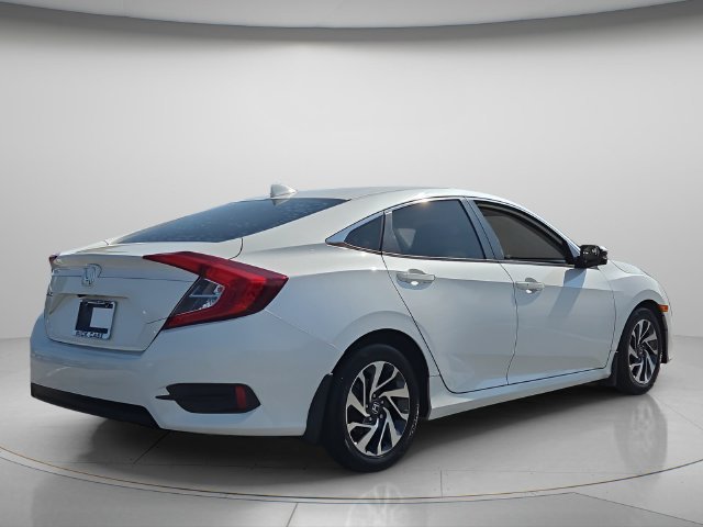 Used 2017 Honda Civic EX image 7