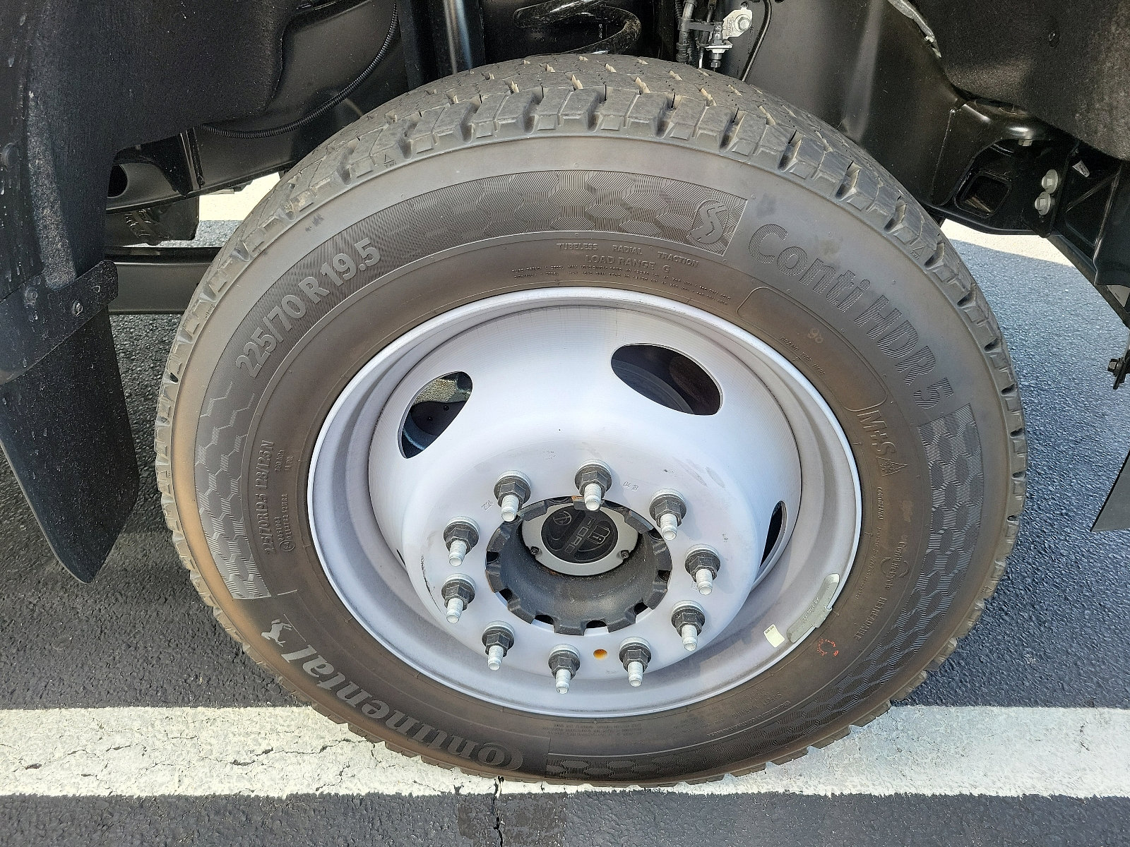 Used 2024 Ford F550 4x4 Regular Cab Super Duty image 7