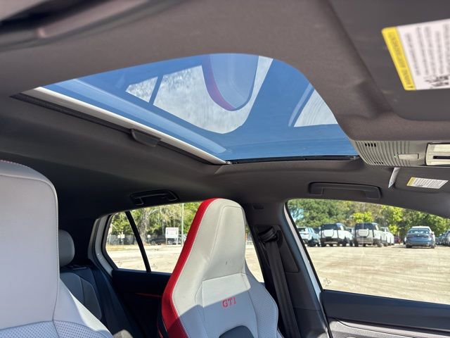 Used 2024 Volkswagen GTI Autobahn image 10