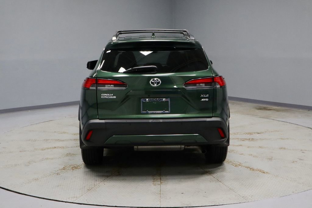 Used 2022 Toyota Corolla Cross XLE w/ Convenience Package AWD/4WD image 10