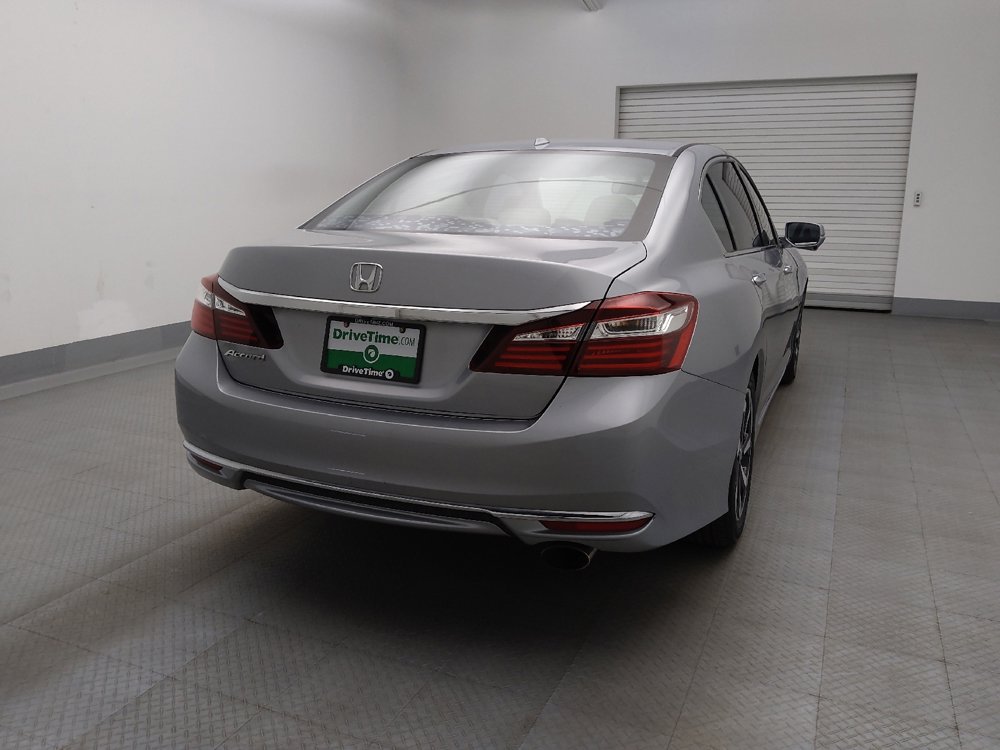 Used 2017 Honda Accord EX-L image 7