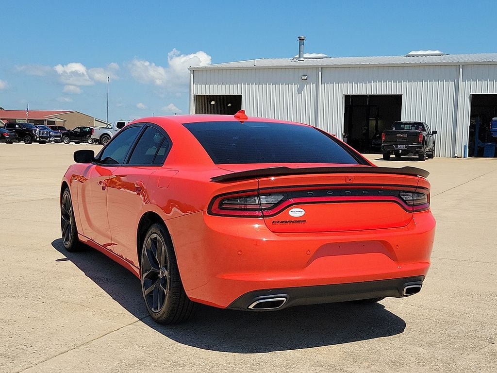 Used 2023 Dodge Charger SXT w/ Blacktop Package RWD image 4