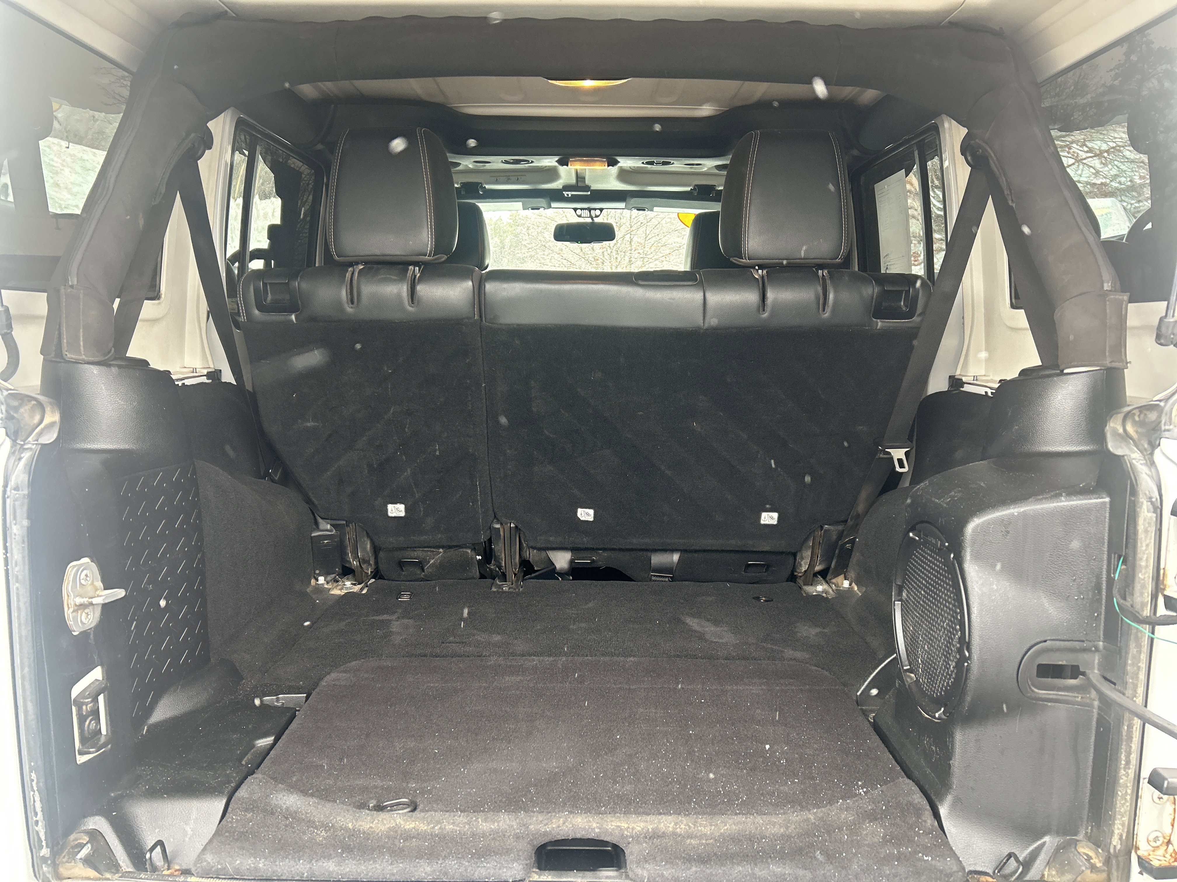 Used 2014 Jeep Wrangler Polar Edition image 9