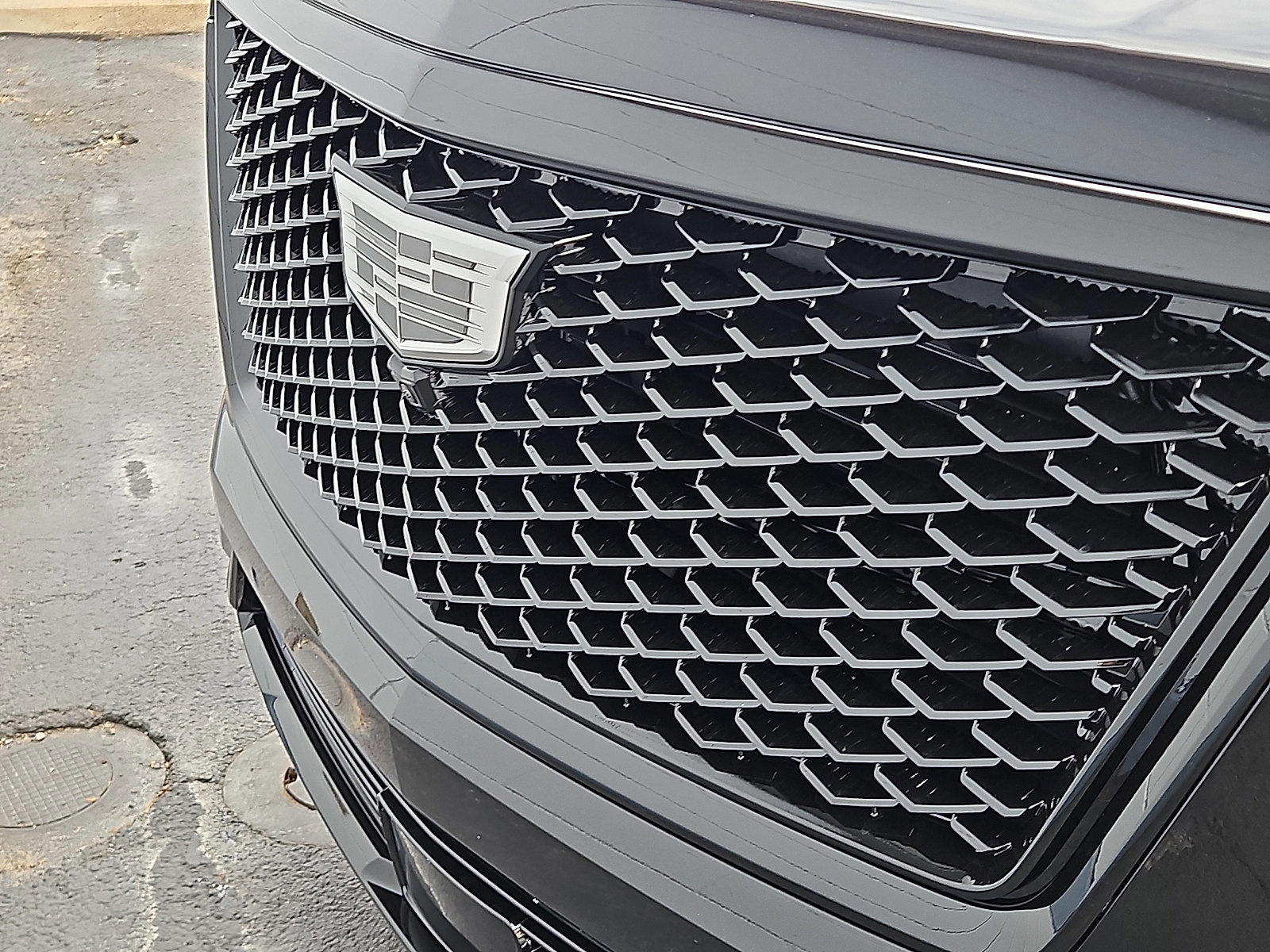 New 2026 Cadillac Escalade Platinum Sport w/ LPO, ONYX Package image 8