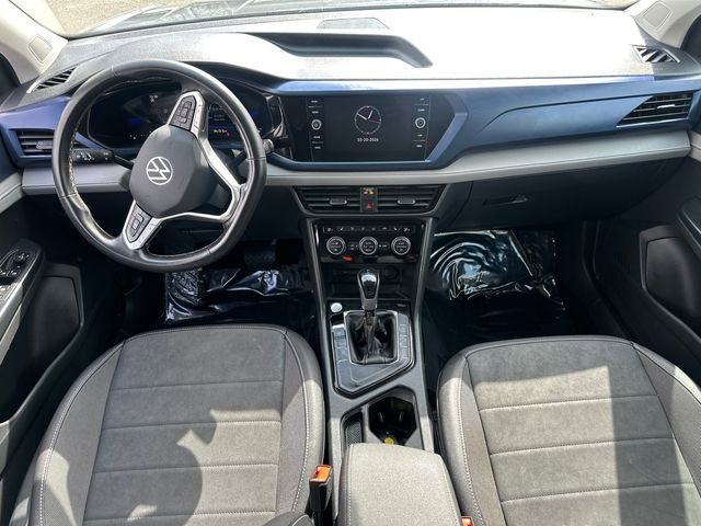 Used 2024 Volkswagen Taos SE image 19