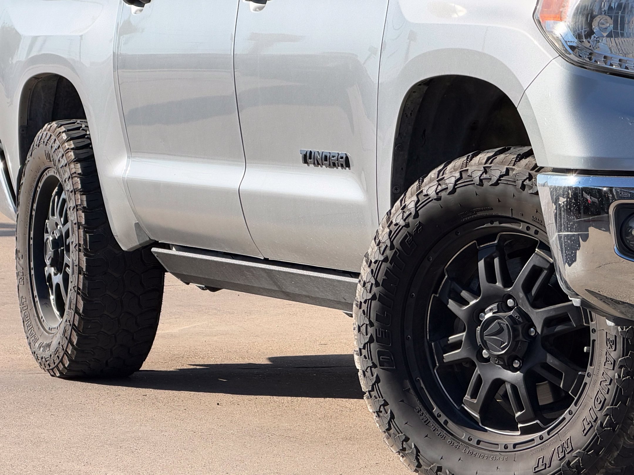 Used 2017 Toyota Tundra SR5 w/ SR5 Upgrade Package RWD image 3