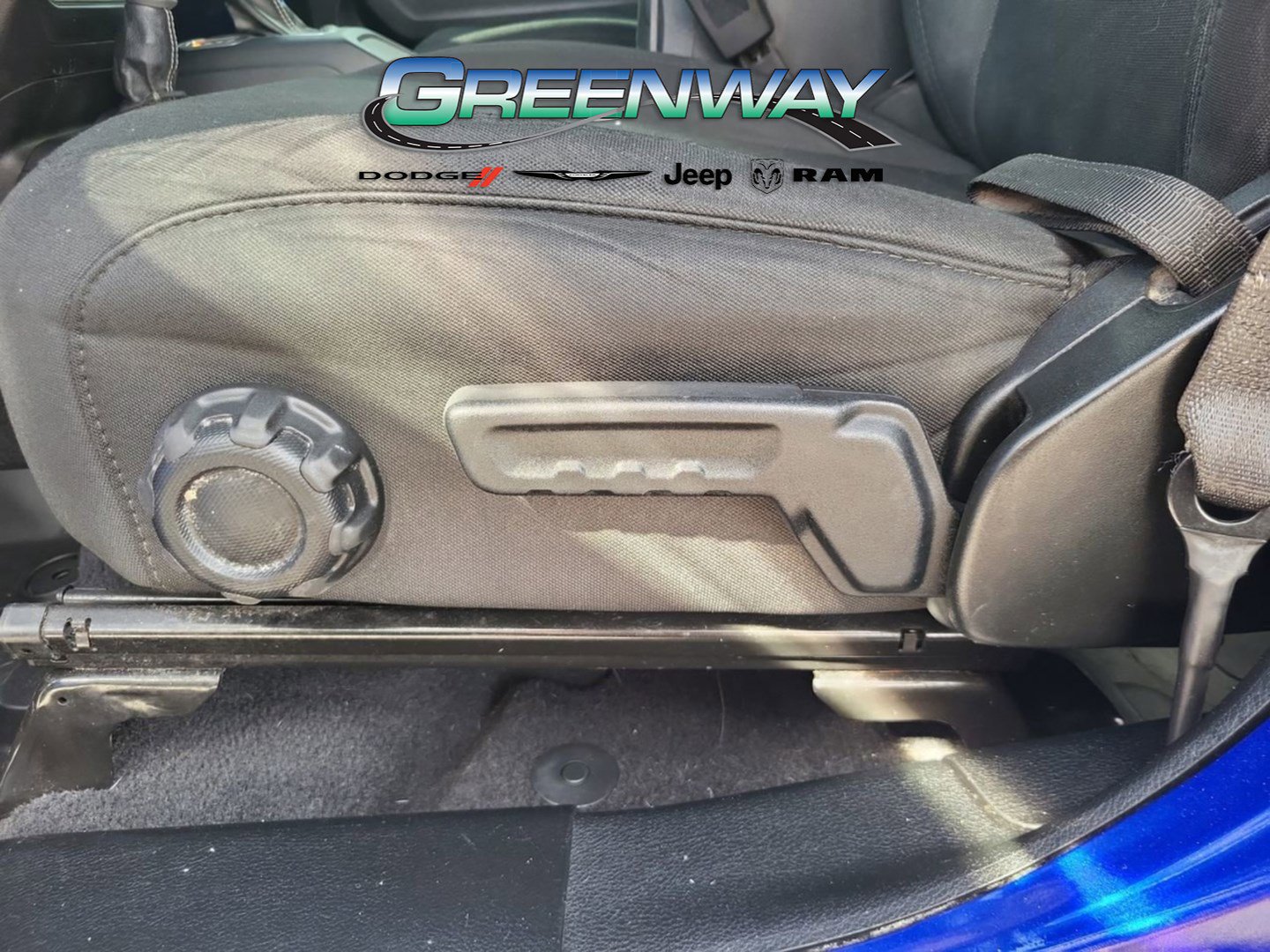 Used 2020 Jeep Wrangler Unlimited Sahara image 17