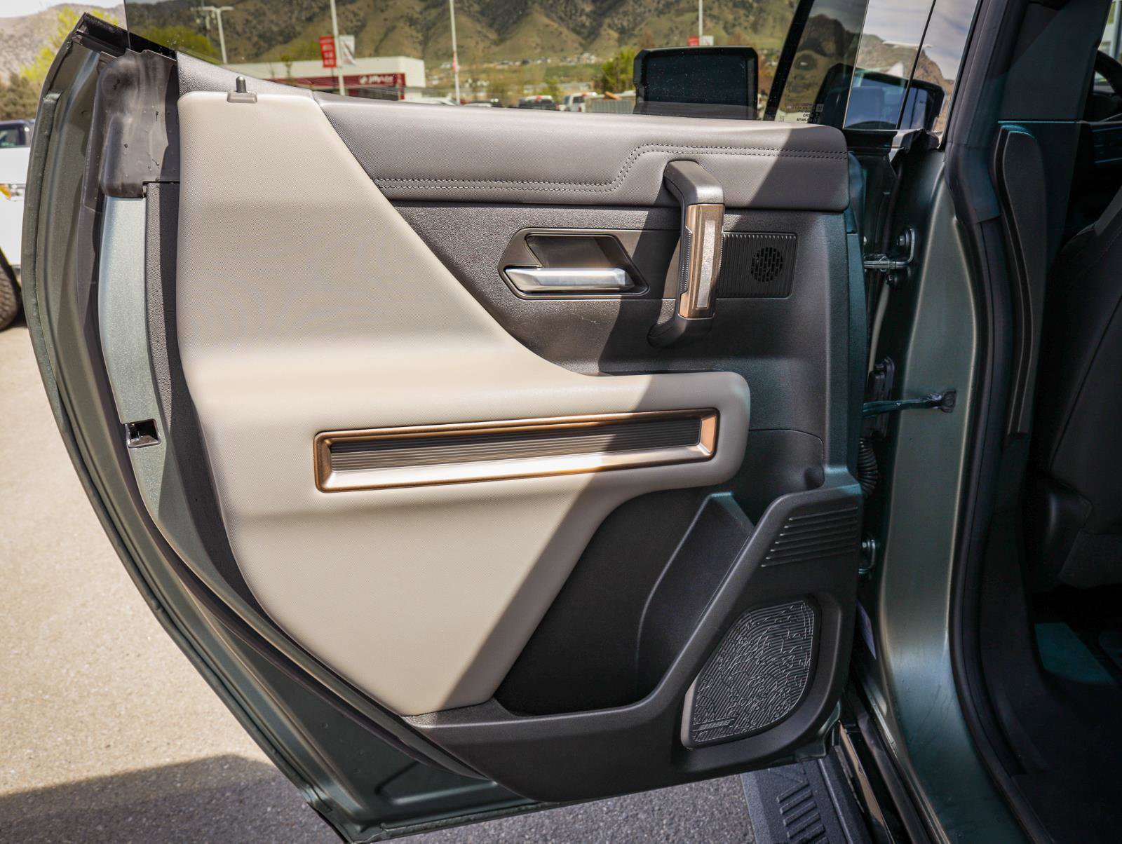 Used 2024 GMC Hummer EV 3X image 38